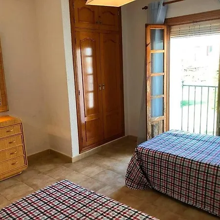 Ona Zarzas Aparthotel *